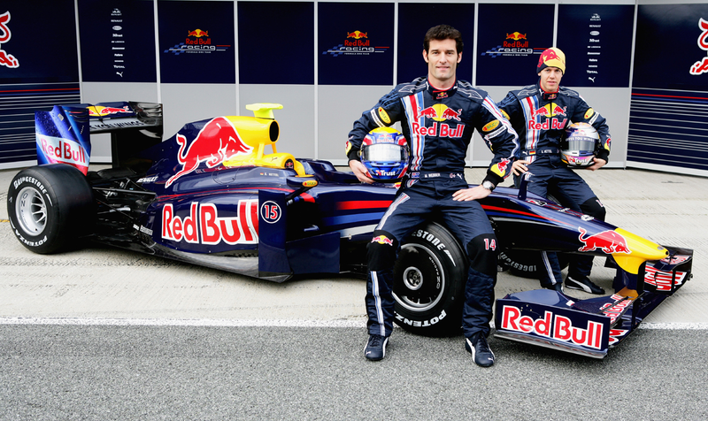 Illustration for article titled Red Bull Racing 2009 RB5 F1 Car Debuts At Circuito De Jerez, Gets Wings